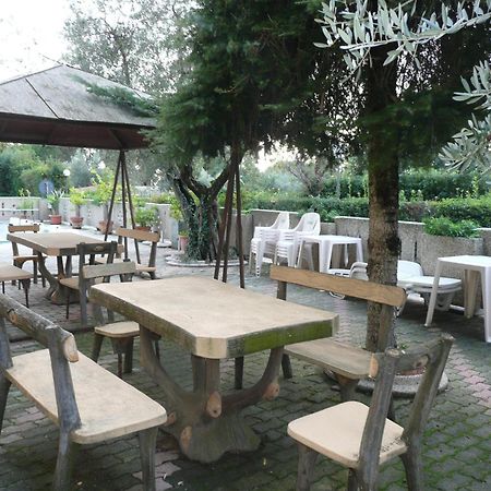 Hotel Darsena Passignano sul Trasimeno Dış mekan fotoğraf