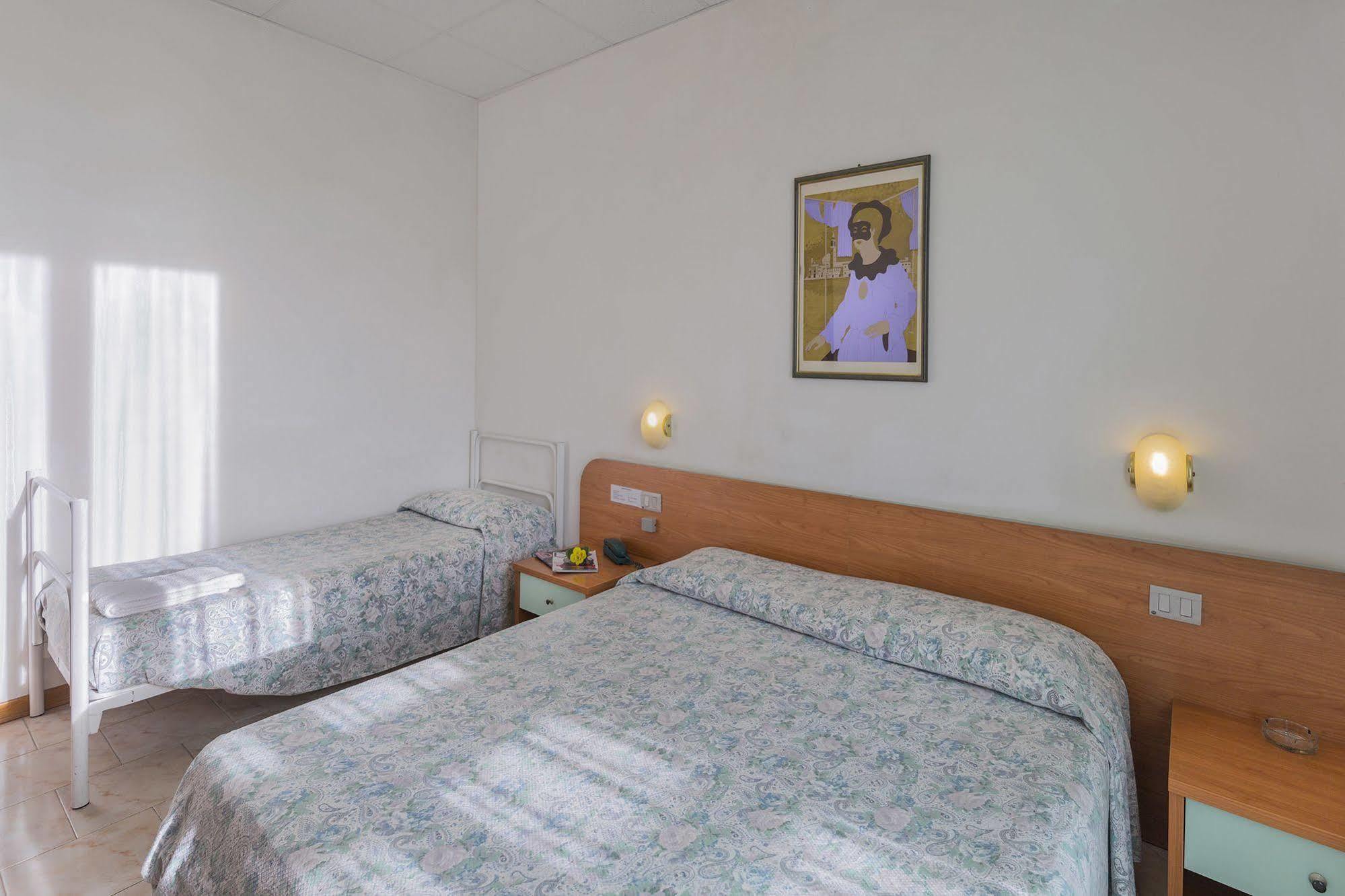 Hotel Darsena Passignano sul Trasimeno Dış mekan fotoğraf