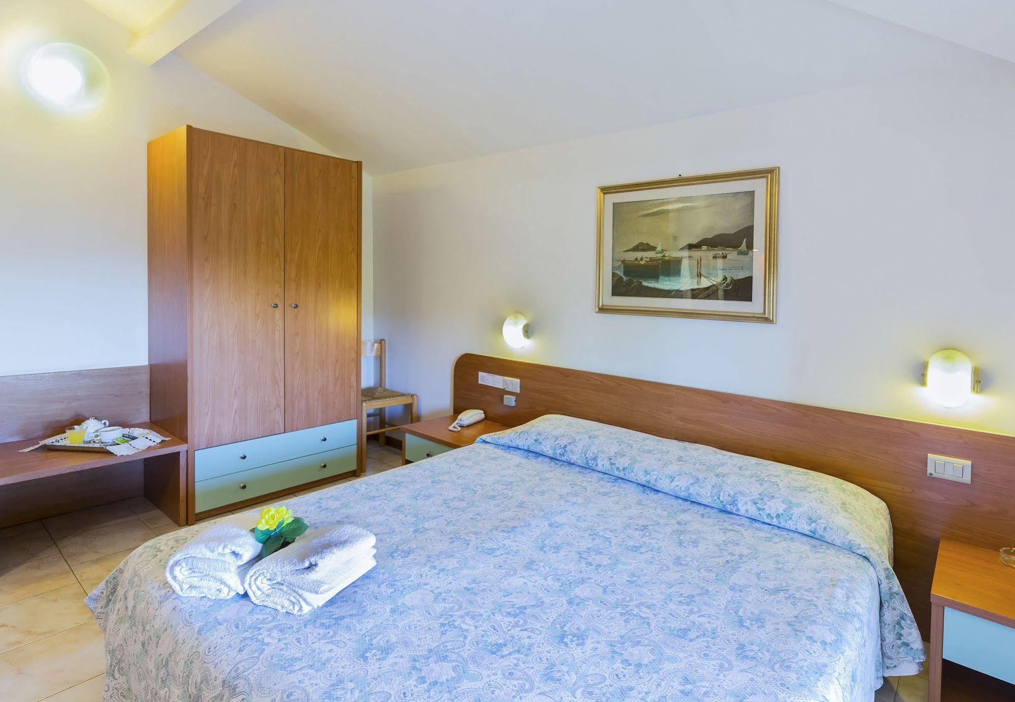 Hotel Darsena Passignano sul Trasimeno Dış mekan fotoğraf