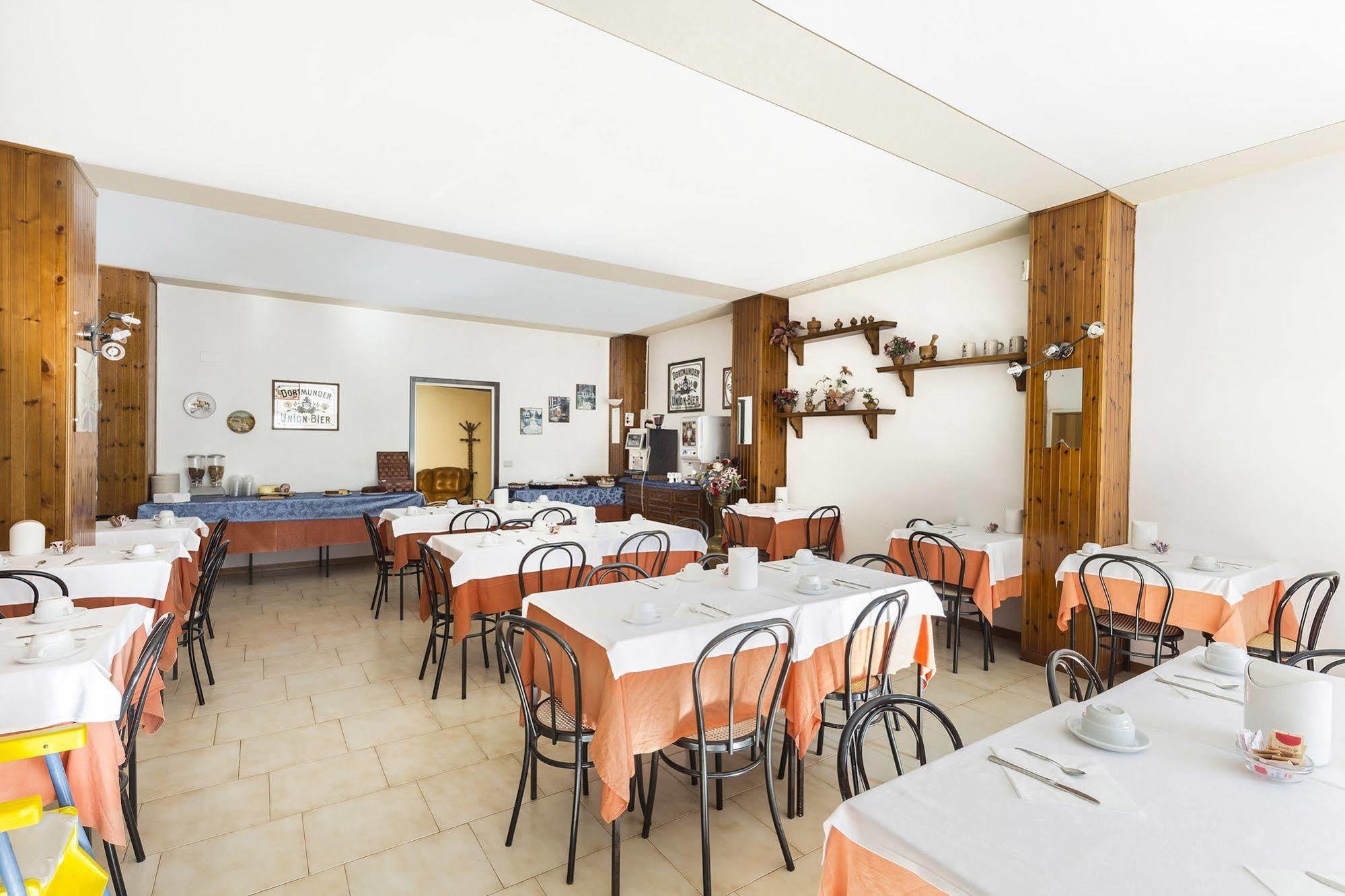 Hotel Darsena Passignano sul Trasimeno Dış mekan fotoğraf