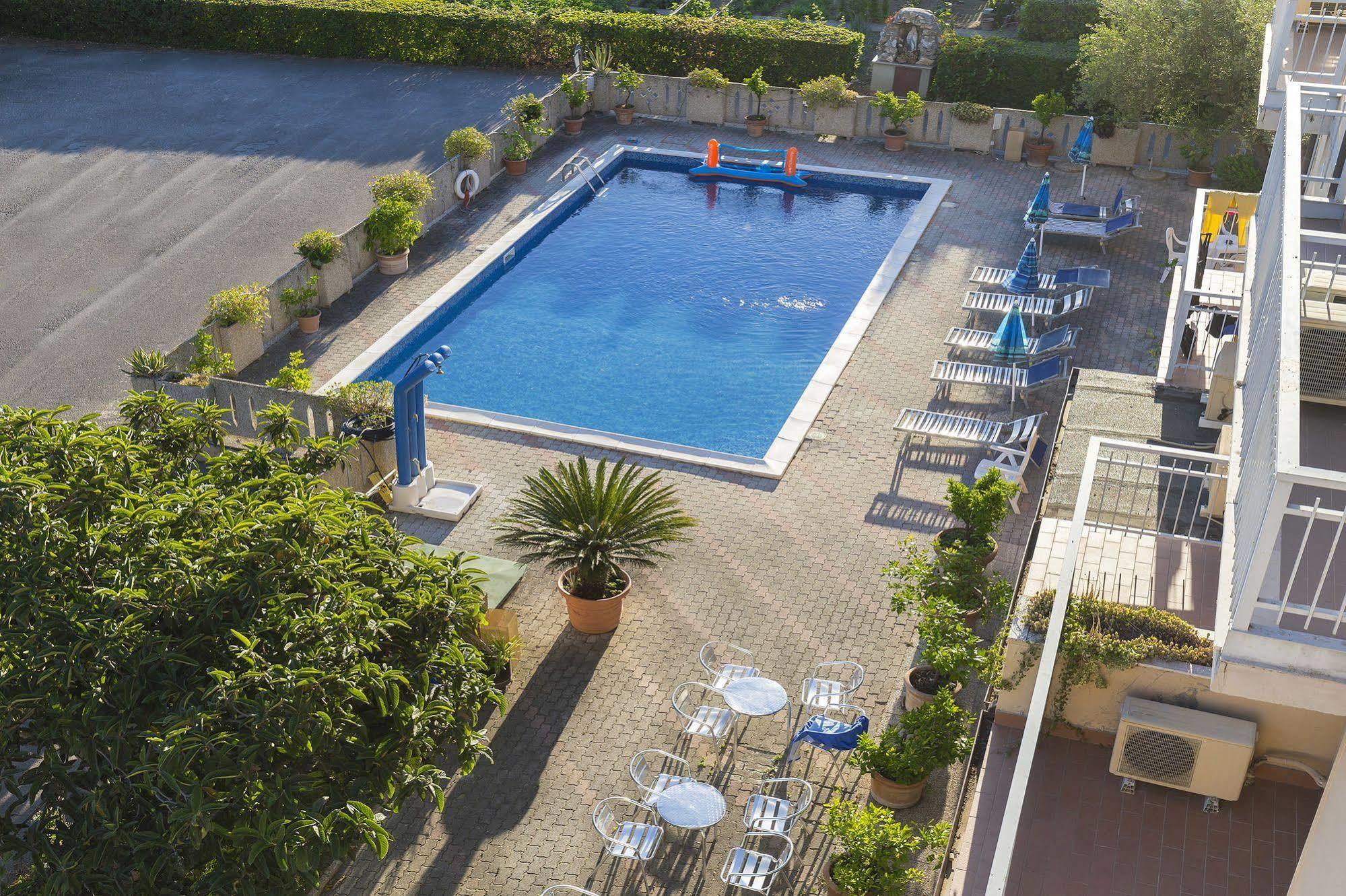 Hotel Darsena Passignano sul Trasimeno Dış mekan fotoğraf